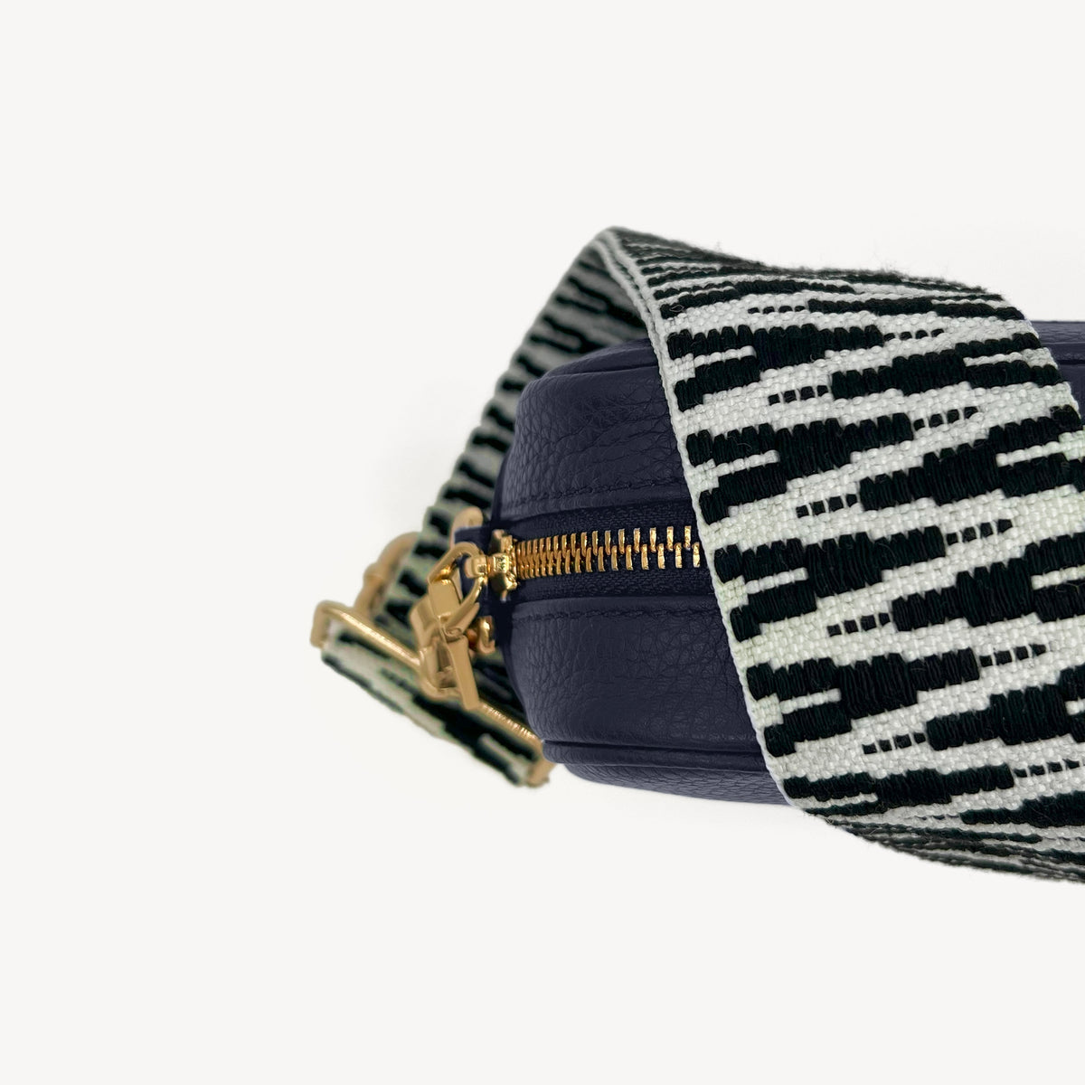 Black & White Zigzag Strap