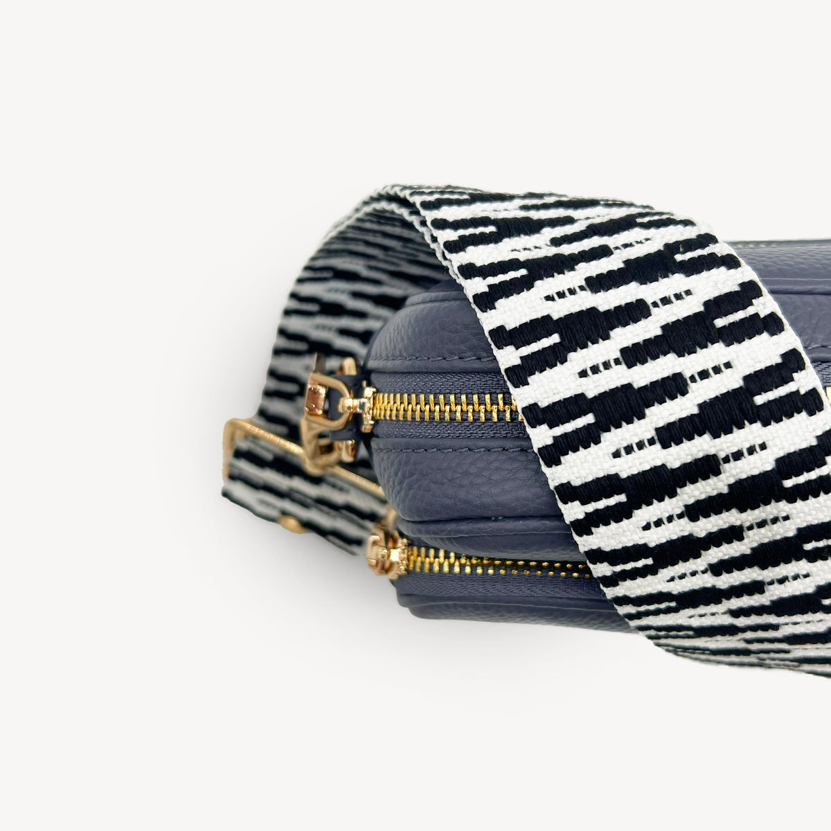 Black & White Zigzag Strap