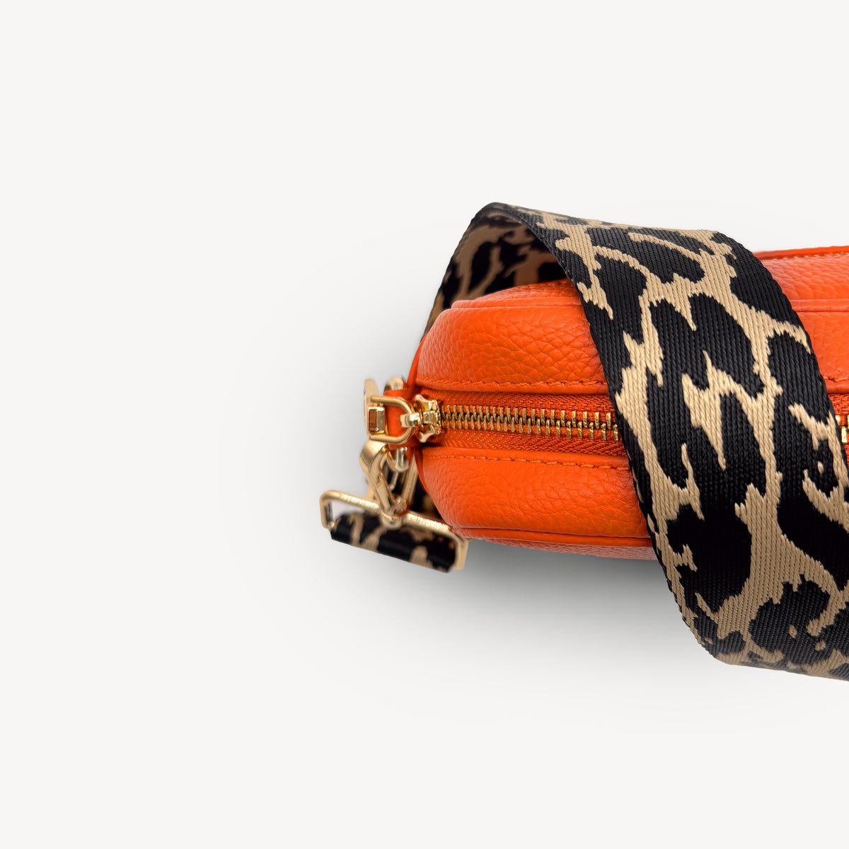 Black & Beige Leopard Strap