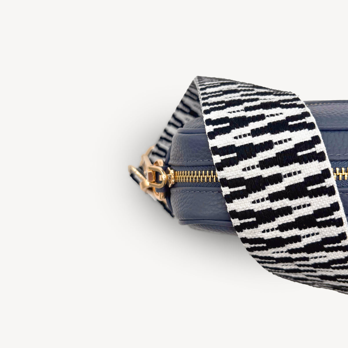 Black & White Zigzag Strap